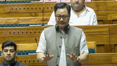 रिजिजू का आरोप: कांग्रेस सांसद स्पीकर चैंबर में घुसकर पीएम मोदी को धमकाने लगे