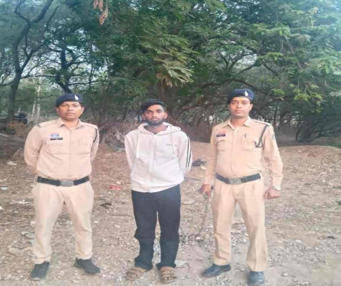 चोरी का खुलासा : भतीजी निकली मुख्य आरोपी, दोस्त के साथ मिलकर की थी गहनों की चोरी