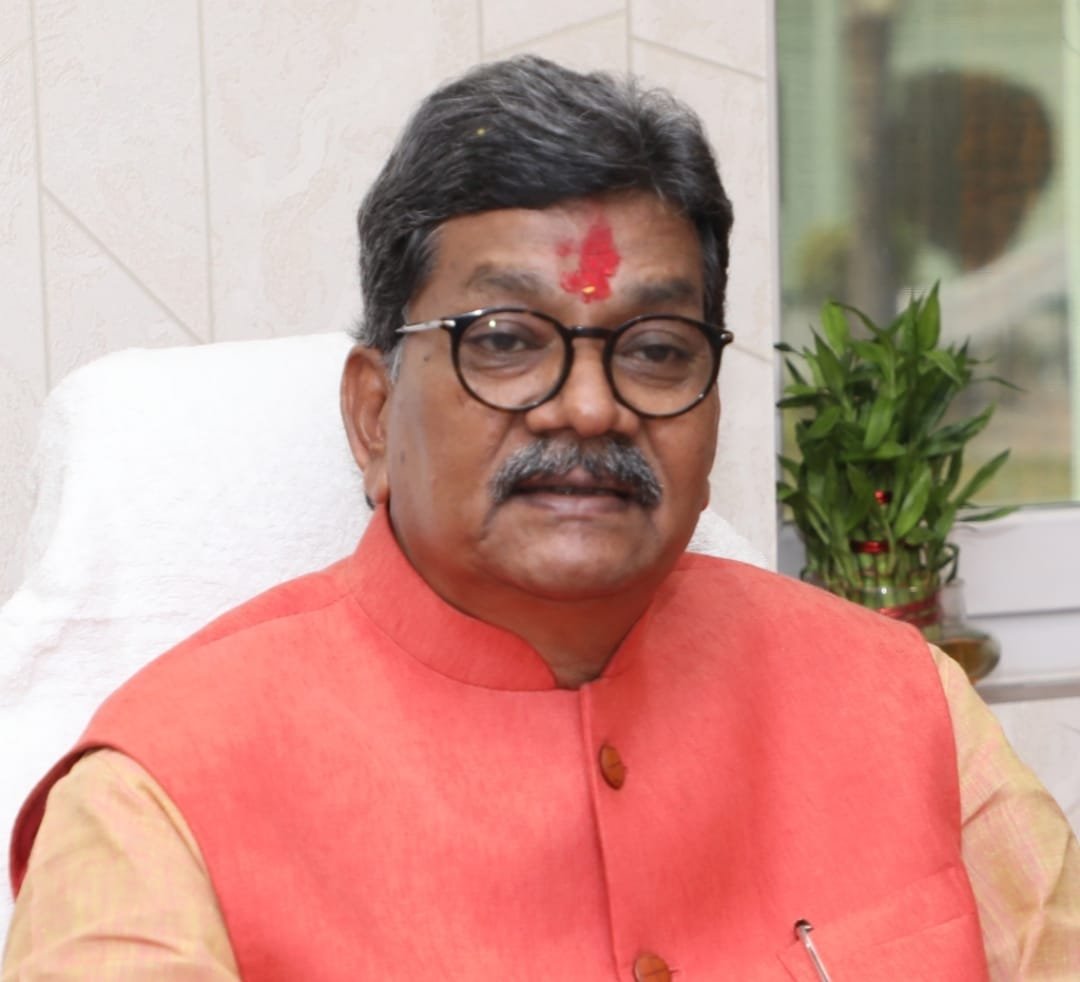 कैसा “संकल्प” जहाँ जनता की समस्याओ का नहीं कोई “विकल्प” – डॉ. चरणदास महंत