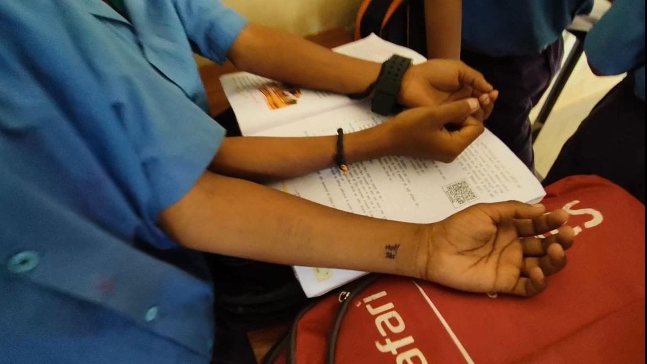छत्तीसगढ़ के स्कूल में किसने दिया ‘खौफनाक टास्क’? 35 छात्रों के हाथ काटने का सच उड़ा देगा होश