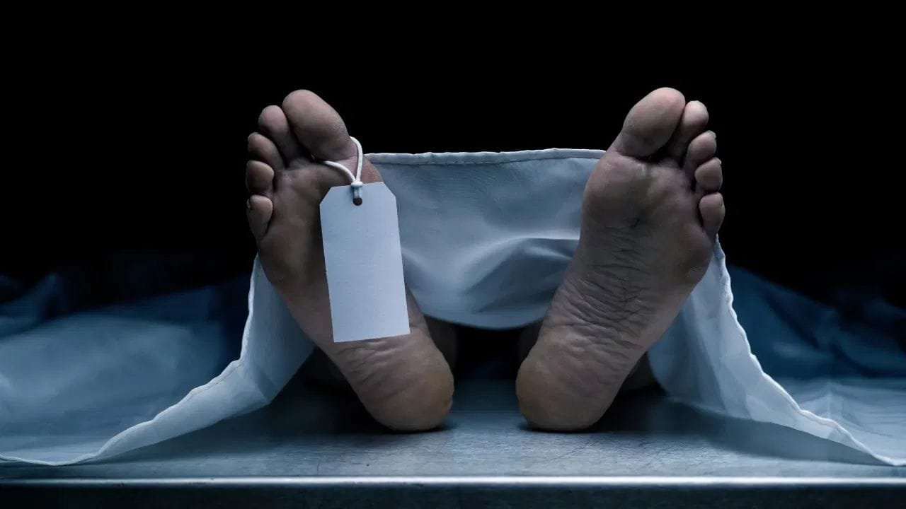 नोएडा में 32वीं मंजिल से कूदा 12वीं का छात्र… मौके पर ही हो गई मौत, पढ़ाई को लेकर था परेशान