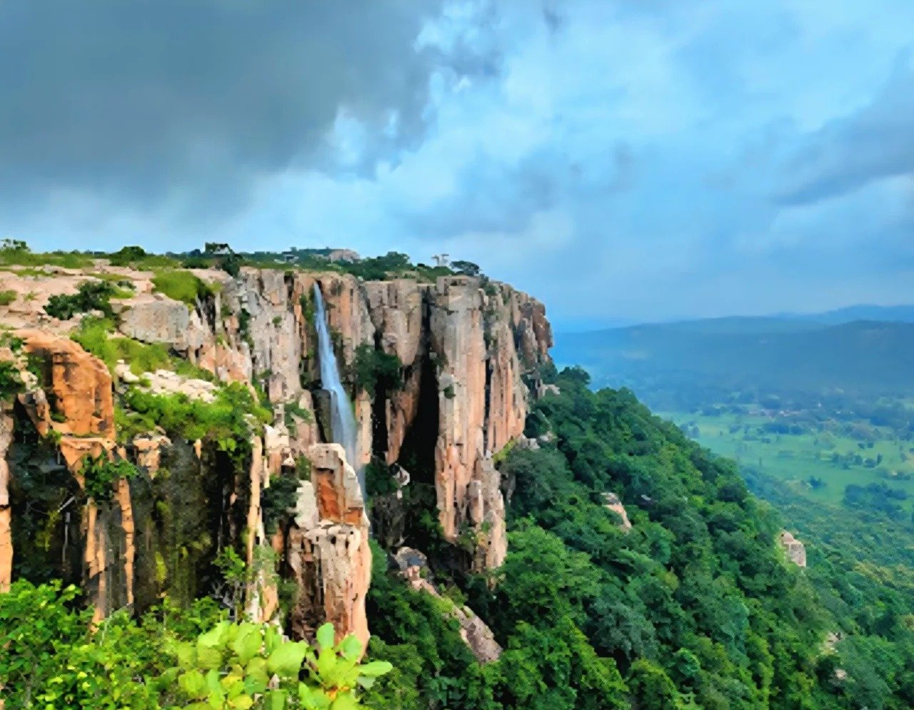 रोमांच और प्रकृति का संगम शिशुपाल पर्वत बना छत्तीसगढ़ का नया एडवेंचर हब रोमांच और प्रकृति का संगम शिशुपाल पर्वत बना छत्तीसगढ़ का नया एडवेंचर हब