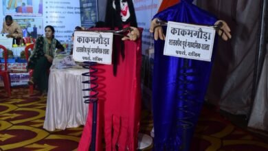 कबाड़ से बना ‘काक भगौड़ा’ बना आकर्षण का केंद्र, समग्र शिक्षा स्टॉल पर बच्चों की लगी भीड़