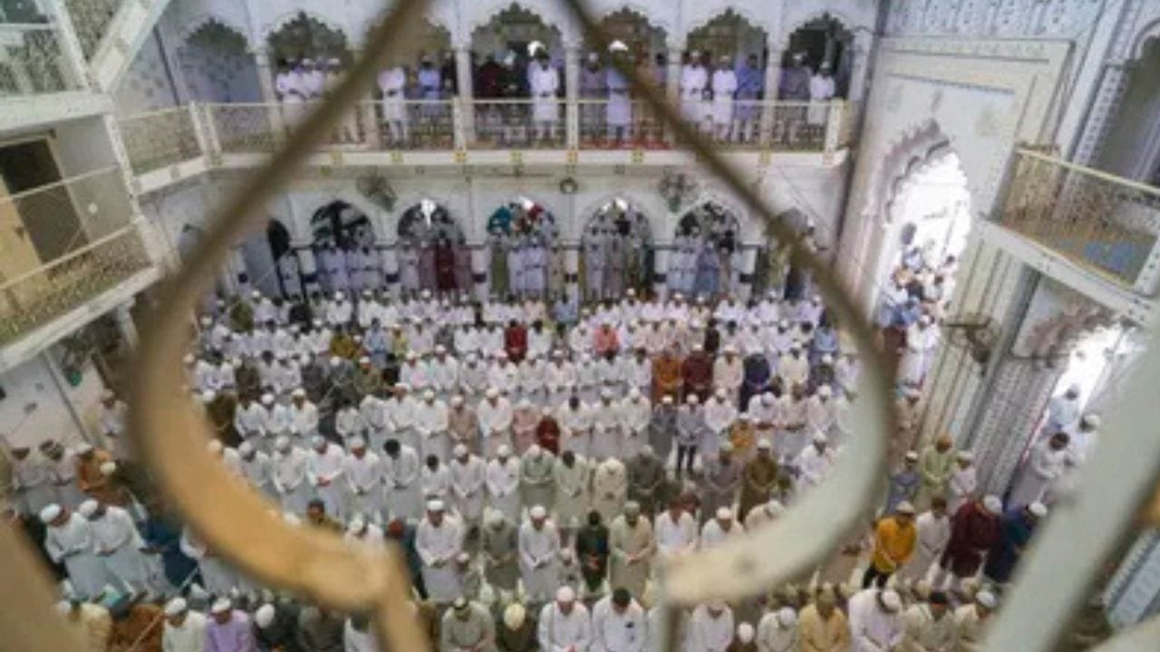रमजान में जल्दी छुट्टी, आंध्र प्रदेश और तेलंगाना के बाद बीजेपी शासित छत्तीसगढ़ में दी गई छूट