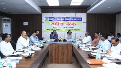 छत्तीसगढ़ गृह निर्माण मंडल के 22वें स्थापना दिवस में अध्यक्ष एवं आयुक्त ने की योजनाओं और शाखाओं की समीक्षा