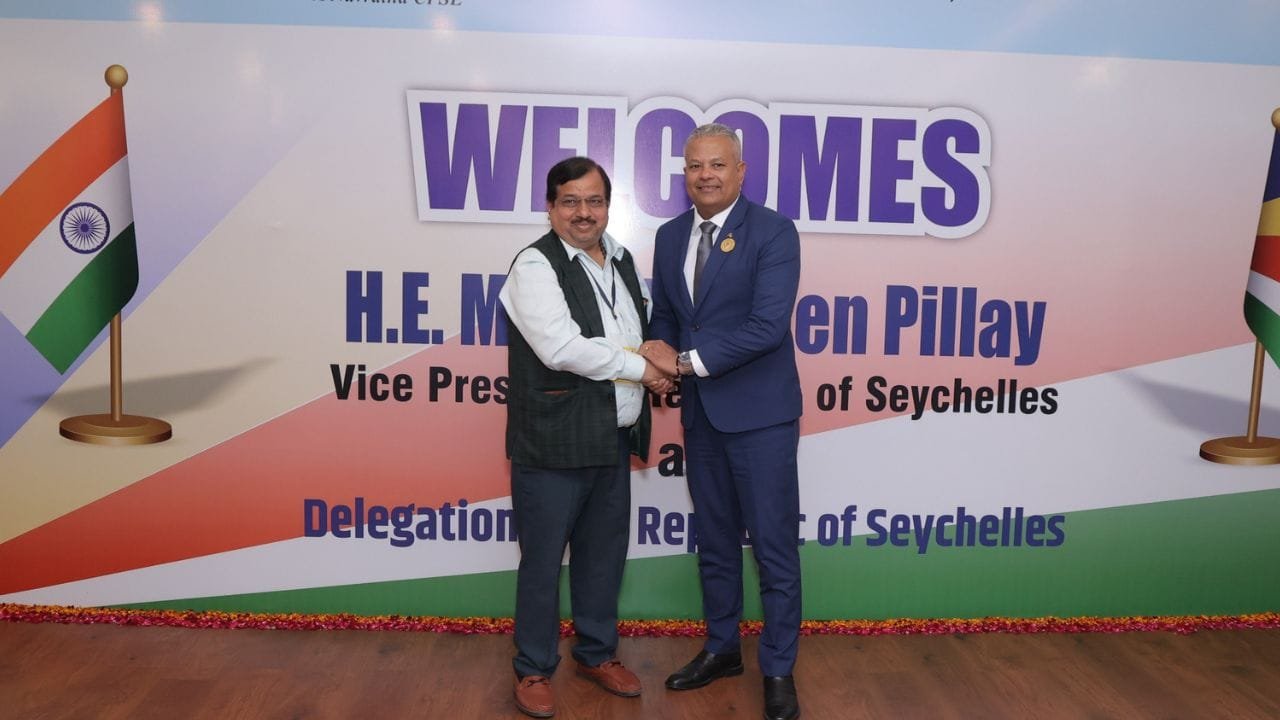उपराष्ट्रपति सेबेस्टियन पिल्लै ने किया दिल्ली स्थित NBCC HQ का दौरा, सेशेल्स में चल रहे प्रोजेक्ट पर की चर्चा