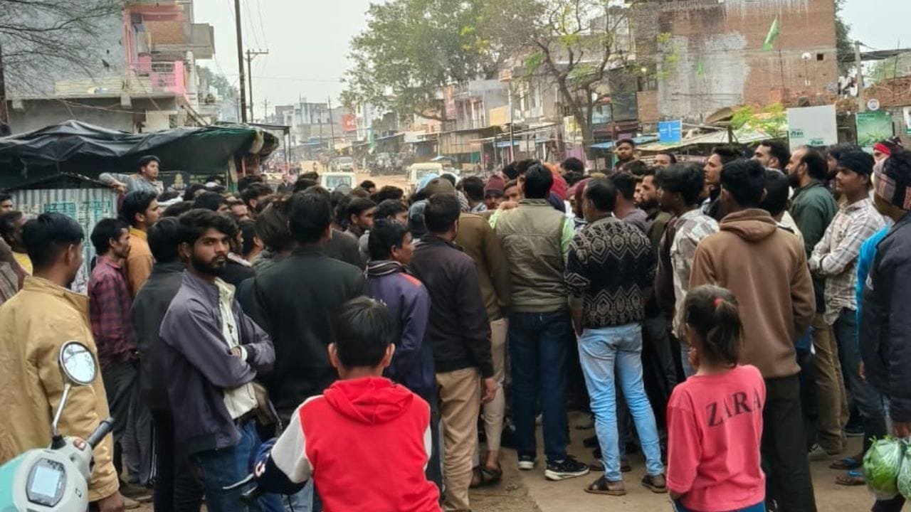 शिवपुरी में चालान काटने पर बवाल, जीजा-साले ने कांस्टेबल को दौड़ा-दौड़ाकर पीटा