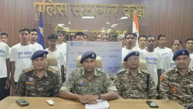 सुकमा में 22 नक्सली ने किया आत्मसमर्पण, हिंसा का रास्ता छोड़ा