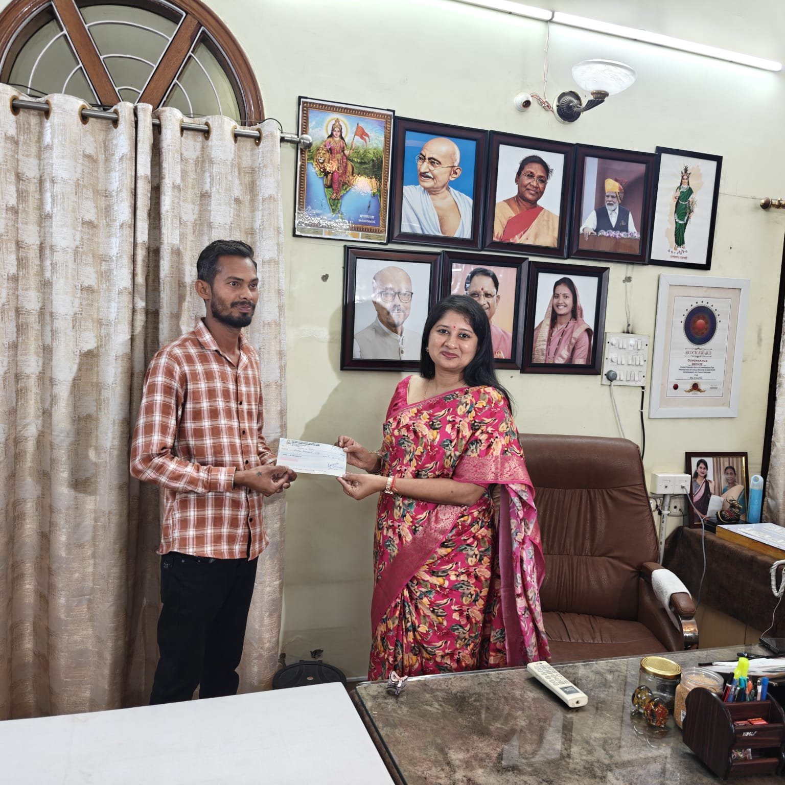 आयोग की सख्ती के कारण 10 माह बाद स्कूल को बच्चे की सारी फीस वापस करनी पड़ी आयोग की सख्ती के कारण 10 माह बाद स्कूल को बच्चे की सारी फीस वापस करनी पड़ी