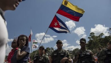 अमेरिकी दबाव में पीछे हटा क्यूबा, वेनेजुएला छोड़ रहे सुरक्षाकर्मी और सलाहकार