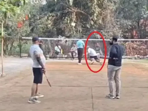 रायपुर में बैडमिंटन खेलते हुए कारोबारी की हार्ट अटैक से मौत, वीडियो सोशल मीडिया में वायरल