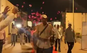 विधानसभा की कार्यवाही देखने पहुंचे सरेंडर नक्सली:रेड-कार्पेट बिछाए गए, जांच के बाद अंदर भेजा गया