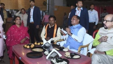 राज्यपाल डेका और CM साय ने काफिला रोककर देखी NH-30 के कार्य की प्रगति, अधिकारियों को गुणवत्ता पूर्ण निर्माण के दिए निर्देश