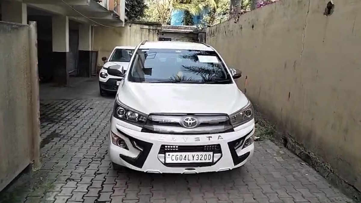 कोयला व्यापारी के ठिकानों पर आईटी की छापेमारी, SIR सर्वे टीम बनकर पहुंची अधिकारियों की टीम