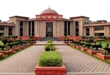 CBSE के नाम पर दाखिला, अब CG बोर्ड परीक्षा का दबाव… स्कूलों की मनमानी पर हाईकोर्ट सख्त