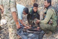 जंगल में मिला नक्सली हथियारों का जखीरा, AK-47, इंसास रायफल समेत अन्य सामान जब्त