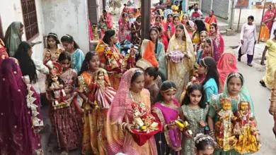 धमतरी में गणगौर पर्व पर निकली भव्य शोभायात्रा, पारंपरिक वेशभूषा में महिलाओं का उत्साह