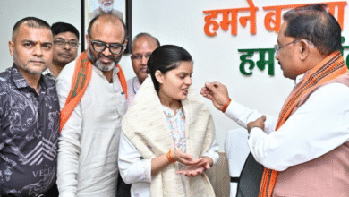 UPSC में 35वीं रैंक हासिल करने वाली वैभवी अग्रवाल को CM साय ने दी बधाई, कहा- कड़ी मेहनत और लगन से कोई भी लक्ष्य असंभव नहीं