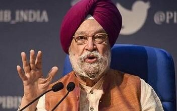 ‘5 दिनों में 28% बढ़ा एलपीजी का उत्पादन, पेट्रोल-डीजल की भी कोई किल्लत नहीं’; LPG संकट पर लोकसभा में बोले हरदीप पुरी