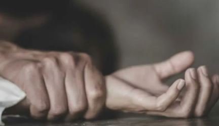 शादी से 14 साल की लड़की को किया किडनैप, फिर सुनसान जगह पर ले जाकर गैंगरेप शादी से 14 साल की लड़की को किया किडनैप, फिर सुनसान जगह पर ले जाकर गैंगरेप