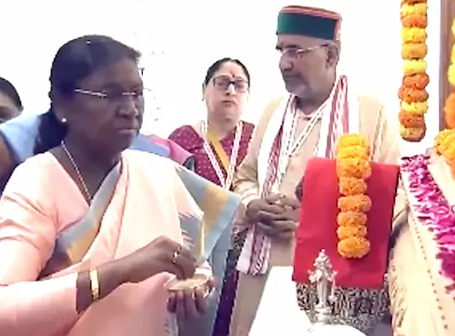 राष्ट्रपति द्रौपदी मुर्मू ने अयोध्या में किया श्रीराम यंत्र का पूजन, दुनिया का इकलौता यंत्र तमिलनाडु में तैयार