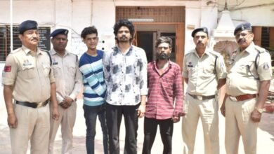 नशे के खिलाफ बड़ी कार्रवाई : पुलिस ने घेराबंदी कर अंतरराज्यीय तस्करी गैंग के 3 आरोपियों को दबोचा