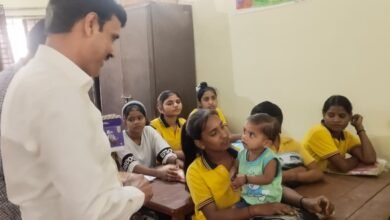 होली पर प्रशासन का मानवीय चेहरा, अनाथ बच्चियों के संग मनाया त्योहार होली पर प्रशासन का मानवीय चेहरा, अनाथ बच्चियों के संग मनाया त्योहार