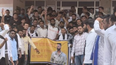 दिल्ली के तरुण हत्याकांड पर डीडवाना-कुचामन जिले के इस शहर में उबाल, न्याय की मांग को लेकर संगठनों ने किया प्रदर्शन