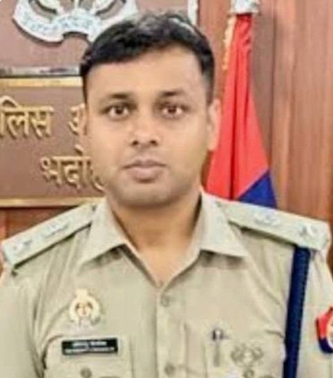 उत्तर प्रदेश: एनकाउंटर स्पेशलिस्ट अभिमन्यु मांगलिक बने फतेहपुर एसपी, सात साल का करियर… 41 एनकाउंटर उत्तर प्रदेश: एनकाउंटर स्पेशलिस्ट अभिमन्यु मांगलिक बने फतेहपुर एसपी, सात साल का करियर… 41 एनकाउंटर