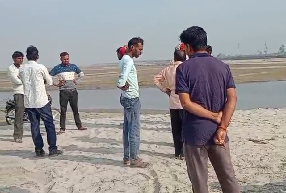 लखीमपुर खीरी: दो नाबालिग दोस्त लापता, शारदा नदी के किनारे पड़े मिले कपड़े; तलाश जारी