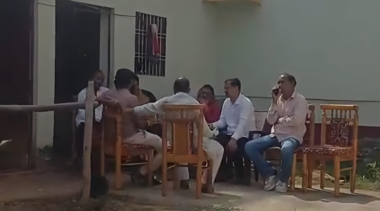 बिहार: औरंगाबाद में सेवानिवृत विद्युतकर्मी के घर से 50 लाख के जेवरात उड़ा ले गए चोर, मचा हड़कंप