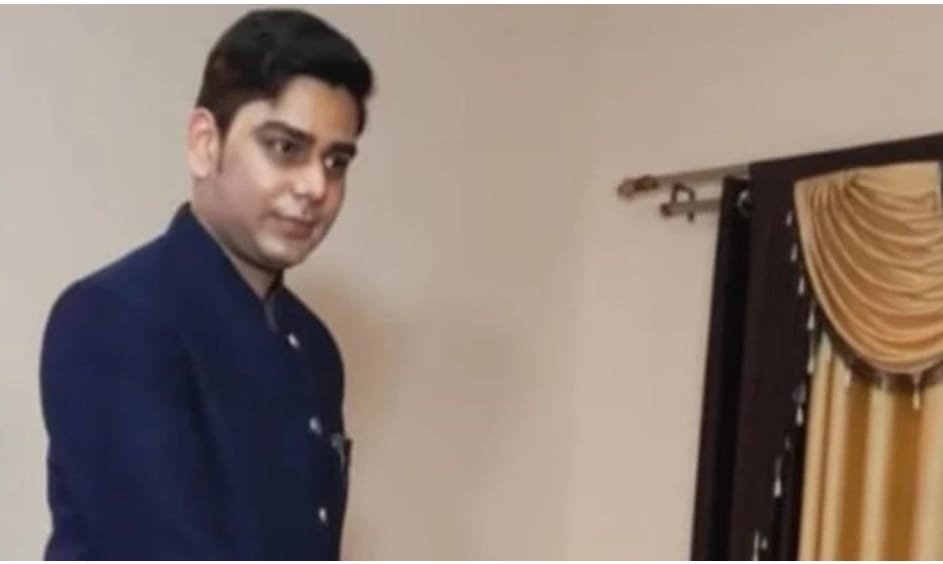 जबलपुर : घोटाले की जांच शुरू होते ही भागा बाबू, धूमधाम से कर ली शादी