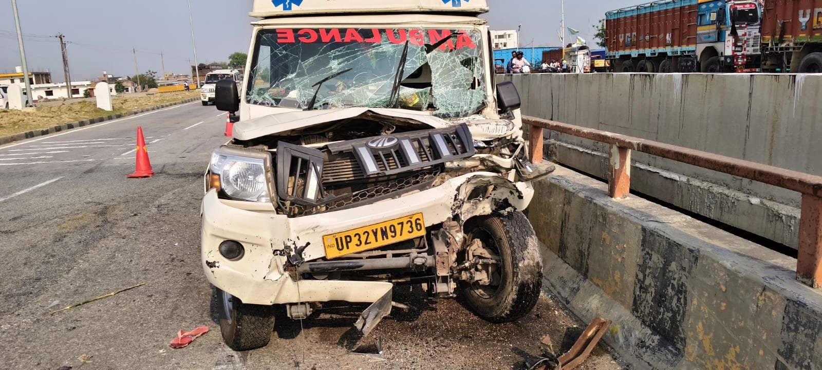 औरंगाबाद : छठ की खुशियां मातम में बदलीं—ट्रैक्टर पलटने से 25 घायल, 3 की हालत गंभीर औरंगाबाद : छठ की खुशियां मातम में बदलीं—ट्रैक्टर पलटने से 25 घायल, 3 की हालत गंभीर