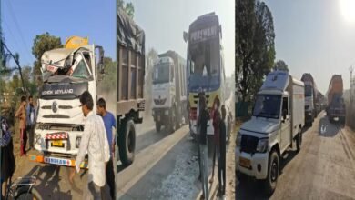 सीधी: तेंदुआ में भीषण सड़क हादसा: खड़ी बस से टकराया बल्कर, NH-39 पर दोनों ओर लगा लंबा जाम