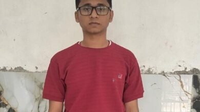 औरंगाबाद : गांव के रोहित ने रचा इतिहास, 485 अंक लाकर बना बिहार टॉपर