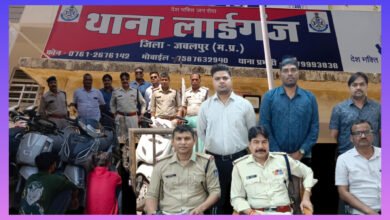 जबलपुर में वाहन चोर गैंग का पर्दाफाश: 12 बाइक बरामद, दो आरोपी गिरफ्तार