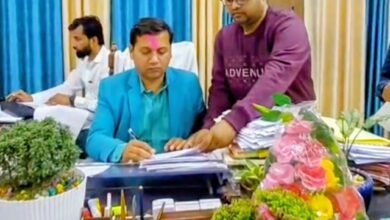 उत्तर प्रदेश: होली से पहले बलिया के डीएम, एसपी, सीडीओ समेत 64,000 कर्मियों और पेंशनरों को मिली सौगात…