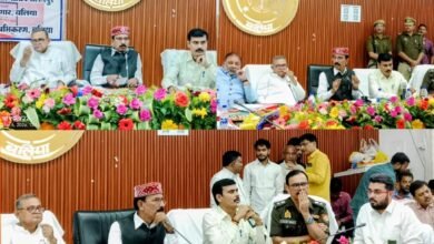 बलिया में ‘दिशा’ बैठक में विकास पर मंथन, सांसद-मंत्री के सामने खुली कई विभागों की पोल