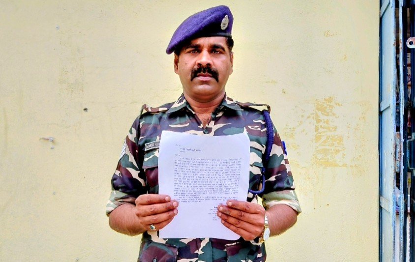 उत्तर प्रदेश: बॉर्डर पर सुरक्षित, घर में जान पर आफत… पत्नी और पट्टीदारों के चक्रव्यूह में फंसा SSB जवान, मुख्यमंत्री से न्याय की आस
