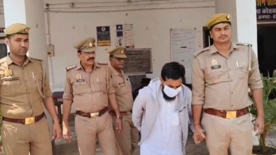 यूपी में मौलाना अब्दुल सलीम को बहराइच पुलिस ने भेजा जेल , मुख्यमंत्री की मां पर की थी अभद्र टिप्पणी यूपी में मौलाना अब्दुल सलीम को बहराइच पुलिस ने भेजा जेल , मुख्यमंत्री की मां पर की थी अभद्र टिप्पणी