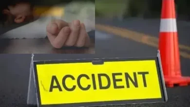 फतेहपुर: ट्रक की टक्कर से बाइक सवार दोस्तों की मौत, गांव में पसरा मातम
