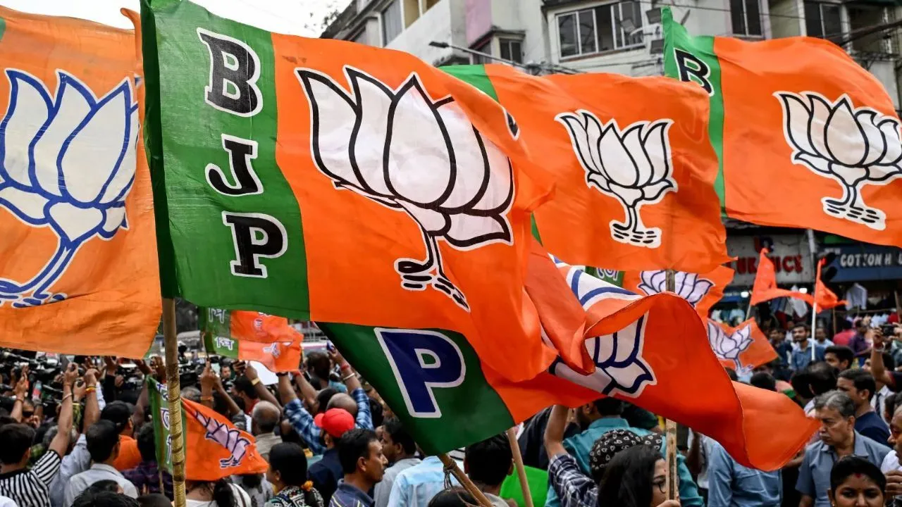 केरल विधानसभा चुनाव 2026: भाजपा की तीसरी सूची जारी, 11 उम्मीदवारों के नाम घोषित केरल विधानसभा चुनाव 2026: भाजपा की तीसरी सूची जारी, 11 उम्मीदवारों के नाम घोषित