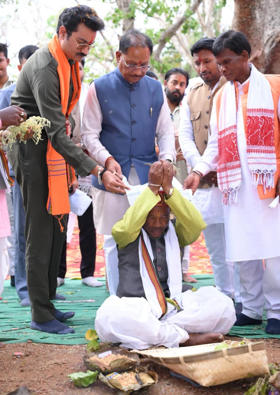 सरहुल उत्सव जनजातीय संस्कृति की विशिष्ट धरोहर, इसे संजोकर रखना हम सबकी जिम्मेदारी – मुख्यमंत्री विष्णु देव साय सरहुल उत्सव जनजातीय संस्कृति की विशिष्ट धरोहर, इसे संजोकर रखना हम सबकी जिम्मेदारी – मुख्यमंत्री विष्णु देव साय