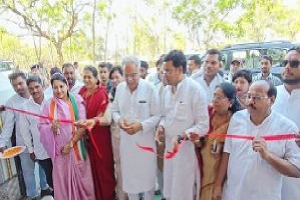 धमतरी में बघेल का बड़ा धमाका: क्या छत्तीसगढ़ में फिर लौटने वाले हैं ‘लकड़ी और छेना’ के दिन?