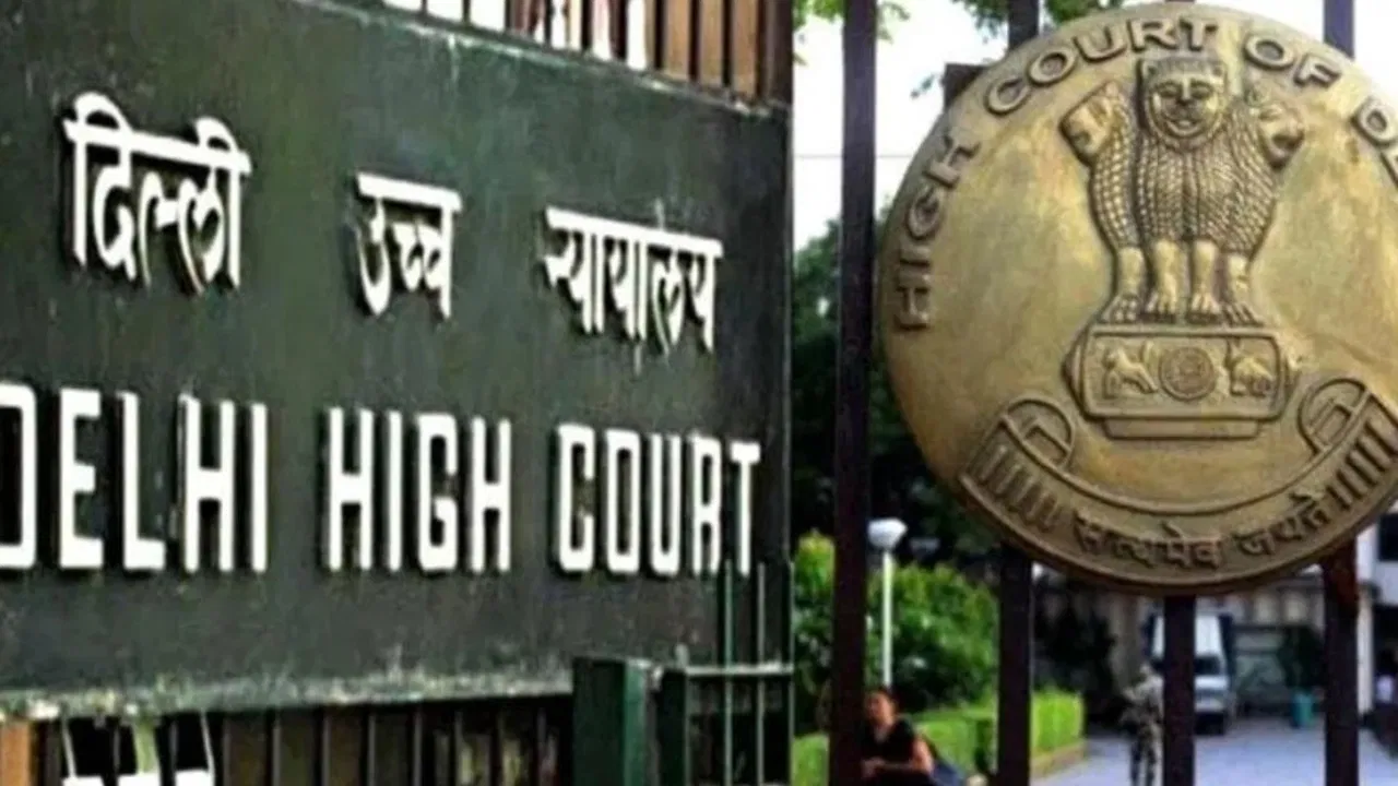 DU में प्रोटेस्ट पर बैन को लेकर हाई कोर्ट सख्त, पूछा-पूरी तरह रोक कैसे लगा सकते हैं?