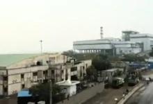 तेज हवा, काले बादल… दिल्ली-NCR में बिगड़ा मौसम, बारिश का येलो अलर्ट जारी