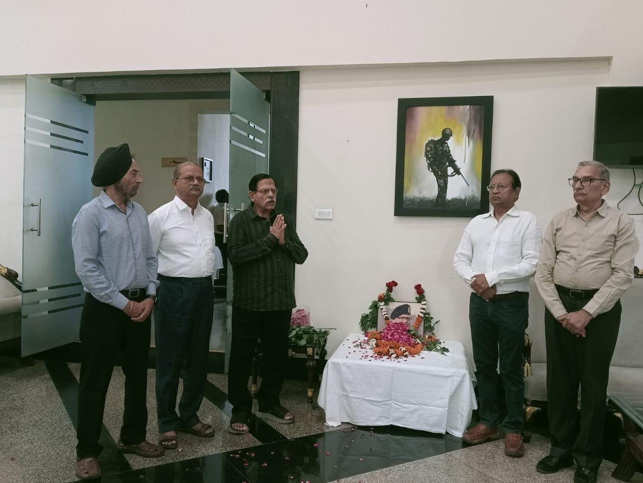 पूर्वपुलिस महानिदेशक विश्वरंजन का निधन, रायपुर में पुलिस लाईन में दी गई श्रद्धांजलि