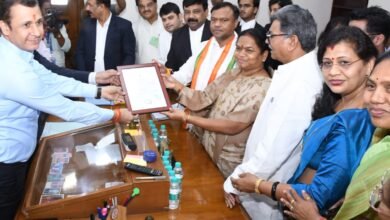 निर्विरोध राज्यसभा सांसद बनीं लक्ष्मी वर्मा और फूलोदेवी नेताम, विधानसभा में लिया प्रमाण पत्र