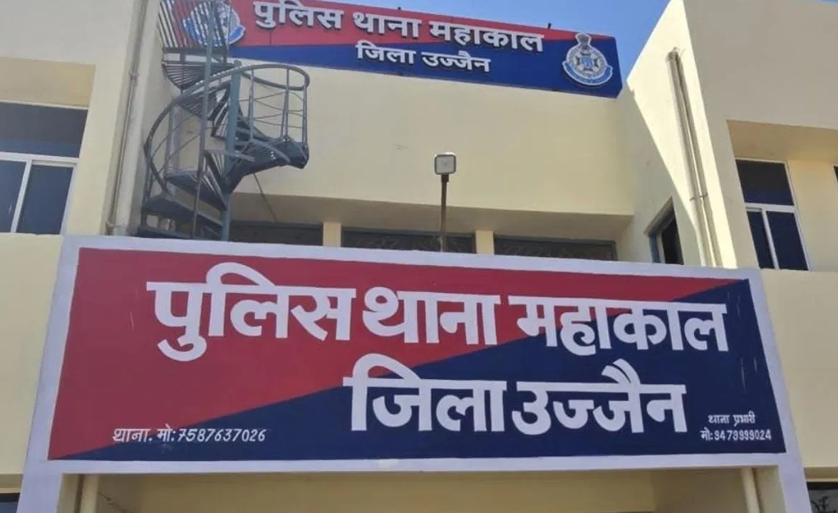 अखाड़े के संतों ने बिगाड़ा साध्वी का खेल: उज्जैन में महामंडलेश्वर के खिलाफ फर्जी FIR की साजिश फेल, ऐसे हुआ भंडाफोड़