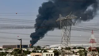 ईरान-अमेरिका तनाव: अमेरिका ने होर्मुज के पास ईरान पर 5000 पाउंड बम से हमला, मिसाइल ठिकाने हुए निशाने पर